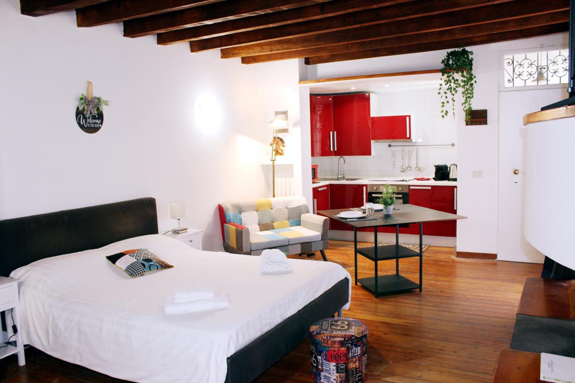 Hbhall Navigli 2 Apartment Milano Exterior foto